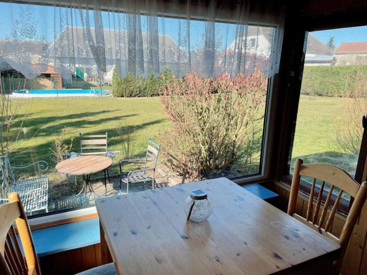 Hohenbollentin Landhaus Mit Pool, Bungalow In Der Natur מראה חיצוני תמונה
